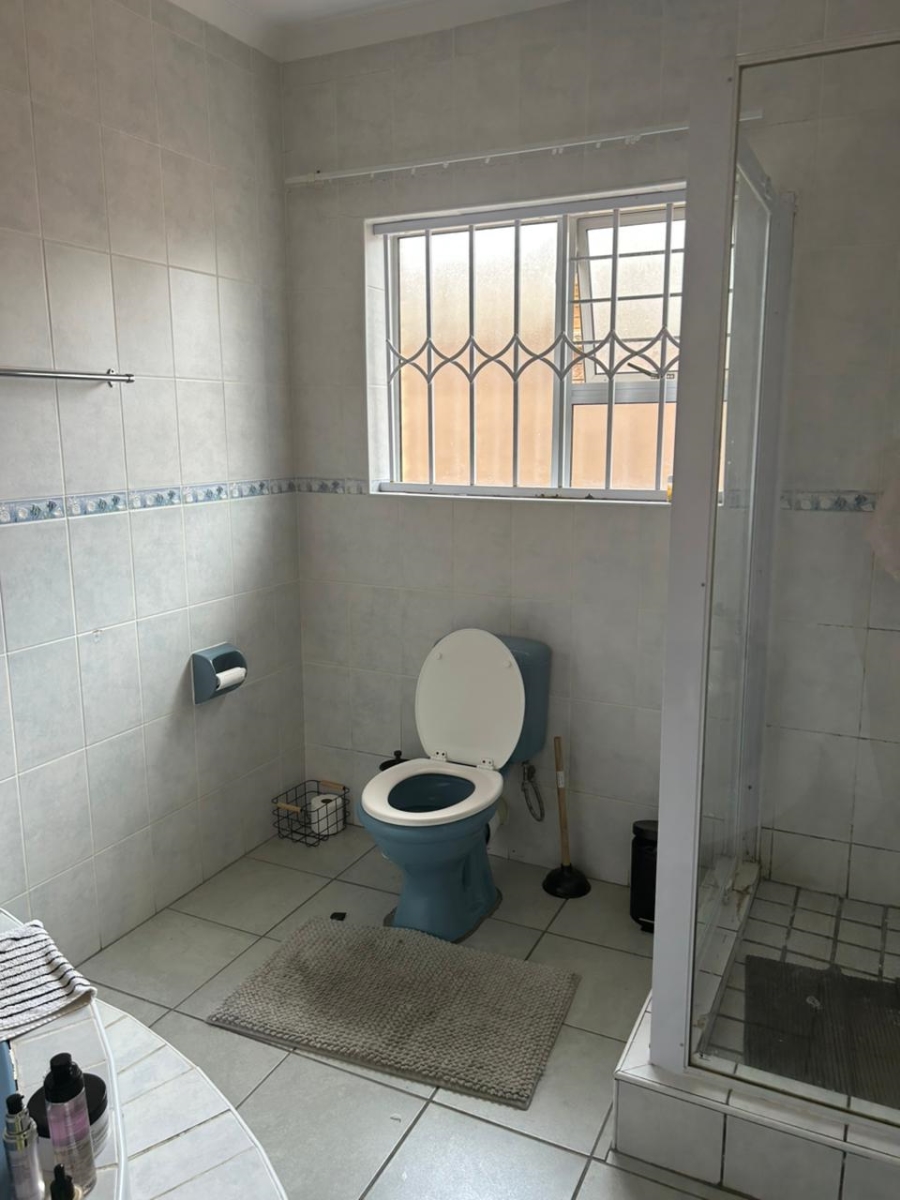 To Let 3 Bedroom Property for Rent in Summerstrand Eastern Cape
